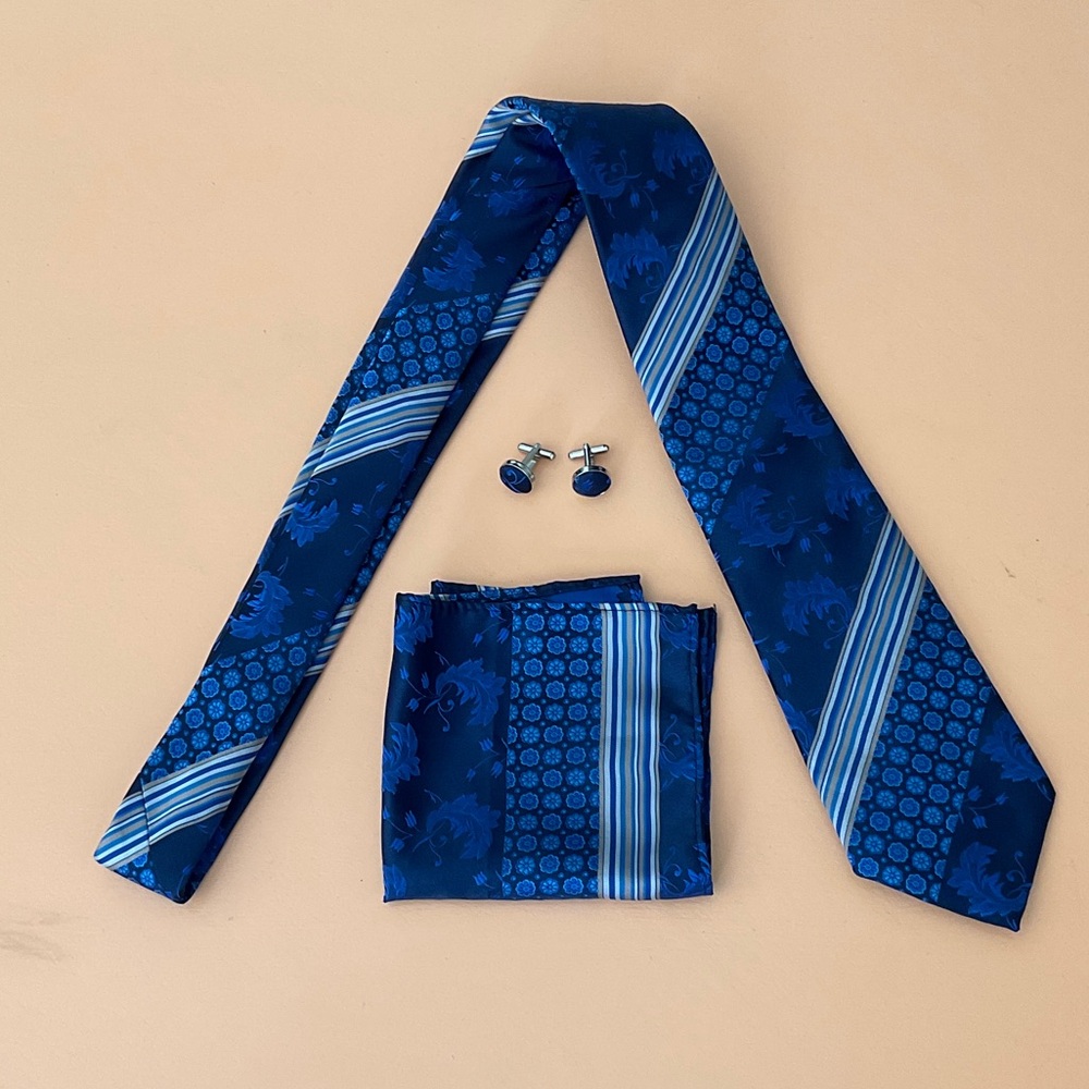 🦦Stylish Blue Tie Set with Cufflinks. Hand Tailored 100% Silk
